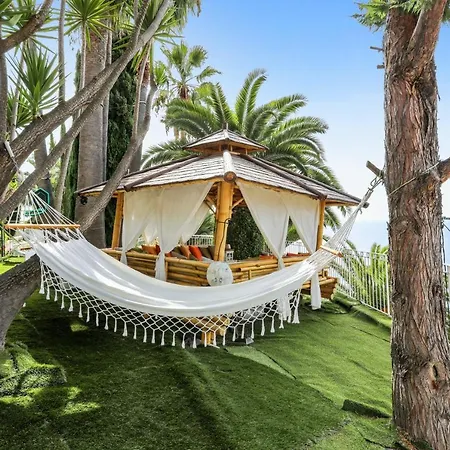 Appartement D'une Avec Vue Sur La Piscine Interieure Et Terrasse A A 4 Km De La *