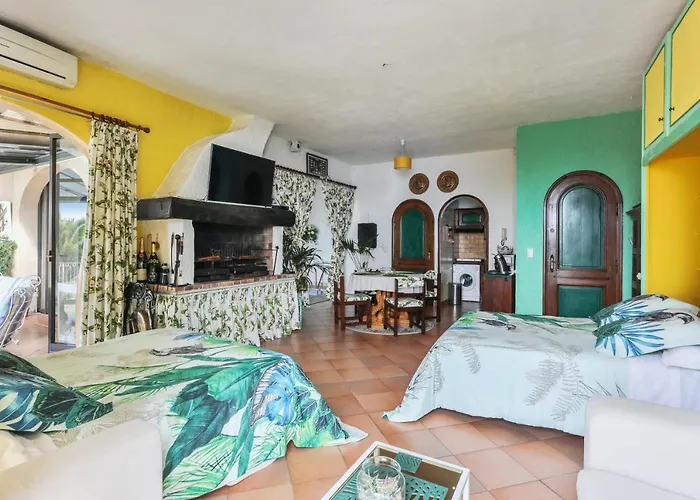 En Bord De A Avec Piscine Privee 80 M² * Menton