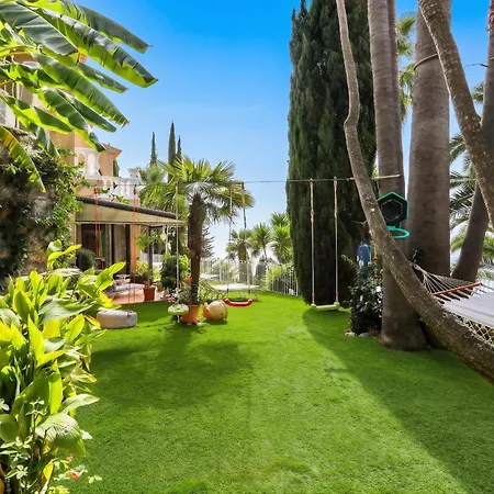 Appartement En Bord De A Avec Piscine Privee 80 M² Garavan