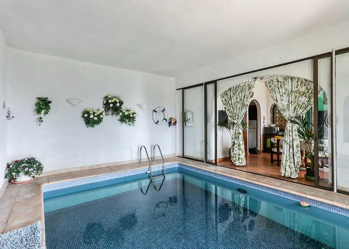 En Bord De A Avec Piscine Privee 80 M² * マントン